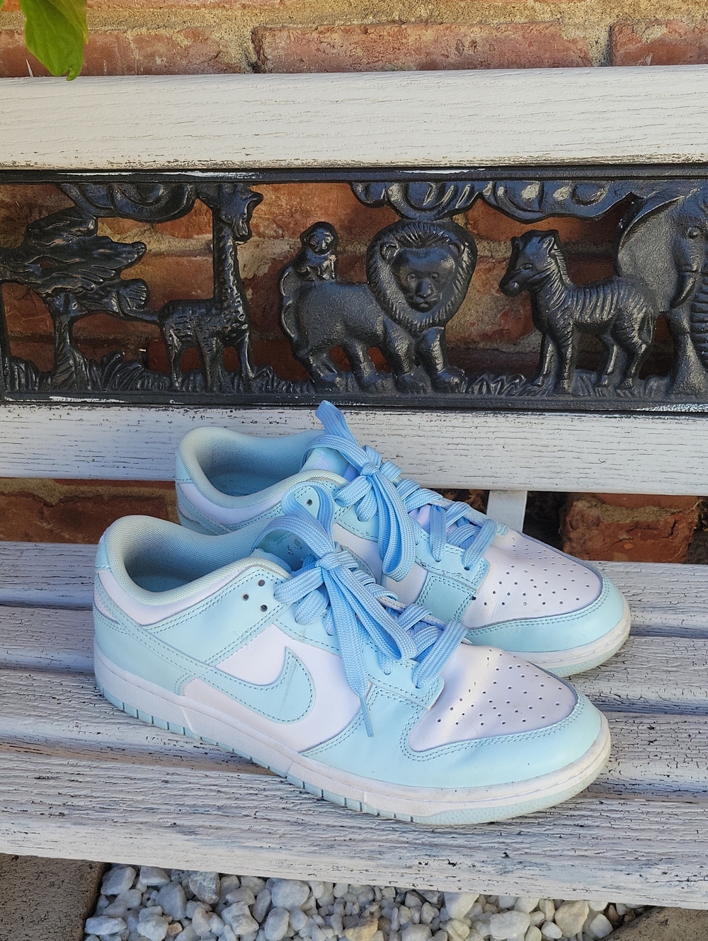 Nike Kids Low-Top Sneakers in Light Blue and White